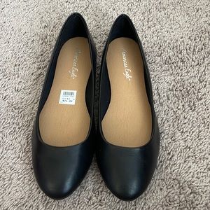 Brand new American Eagle by Payless black flats, size 11W